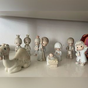 PRECIOUS MOMENTS “The Nativity”